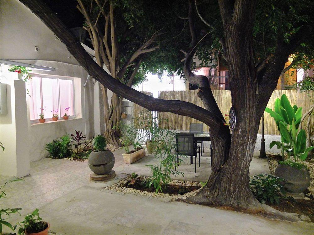 Levy - Neve Tzedek Aparthotel Tel Aviv Buitenkant foto